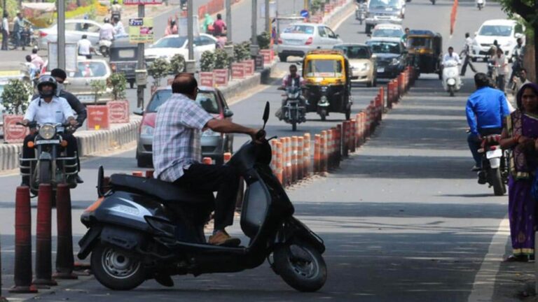 Over 40% of road accident victims did not use helmets, seatbelts: Govt data | Latest News India